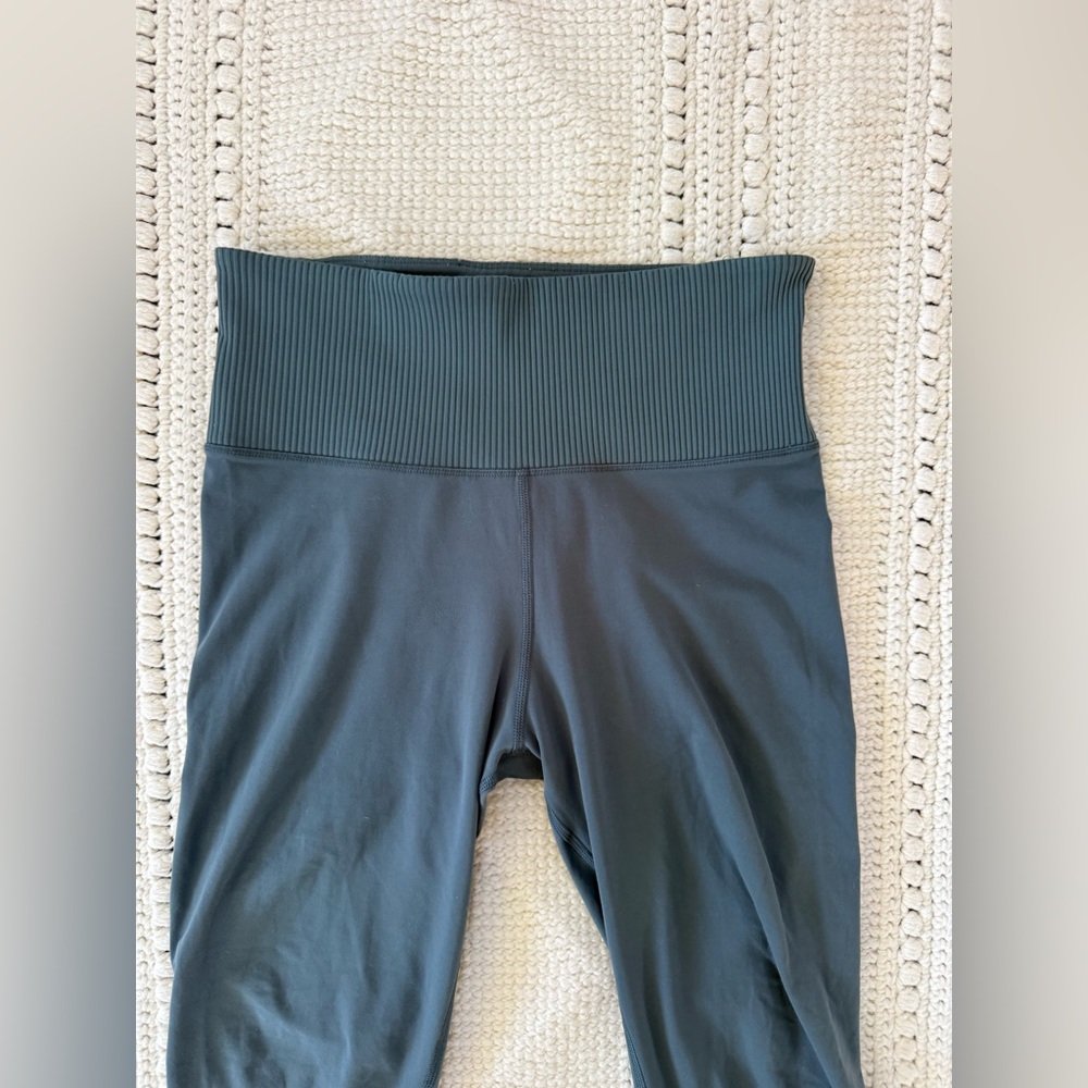 Vuori Women's Rib Studio Legging Medium Stone Green Size Small - Picture 10 of 12